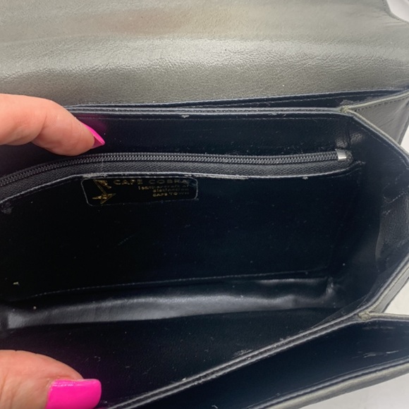 Cape Cobra Gray Leather Ostrich Print Vintage Crossbody Bag. MCB3014E - Picture 5 of 15